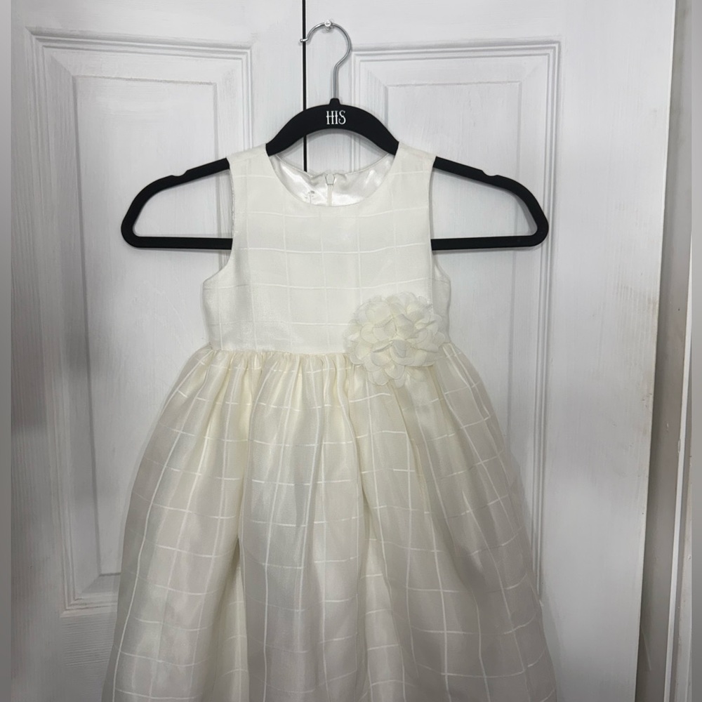 Elegant White Kids Dress with Floral Accent